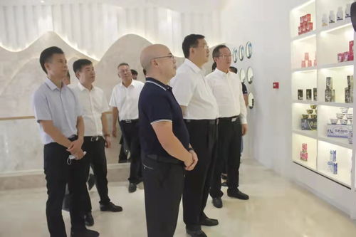 奶水牛產業調研 北海市委書記蔡錦軍率隊深入皇氏集團指導工作